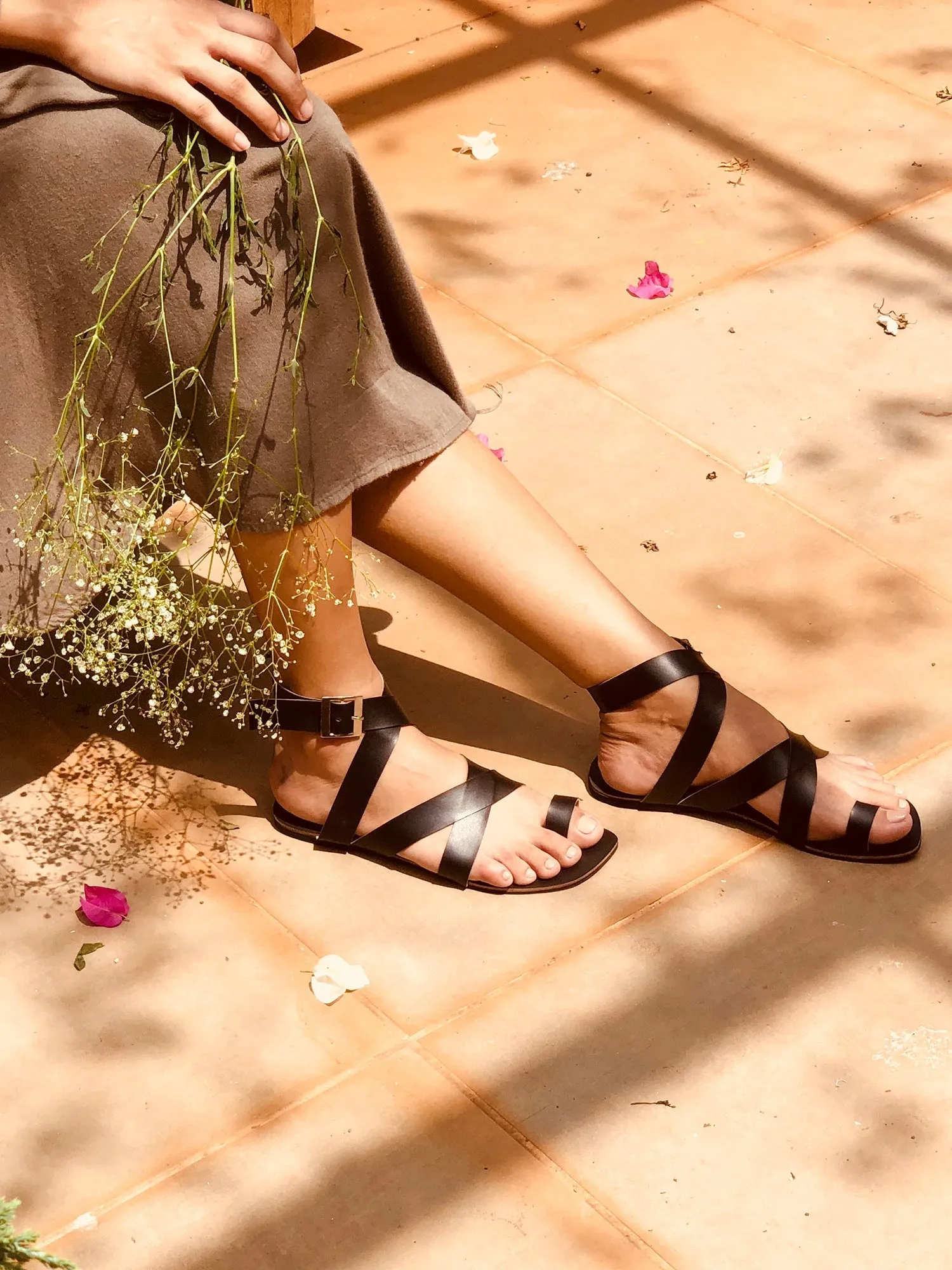 Criss Cross Flats in Black