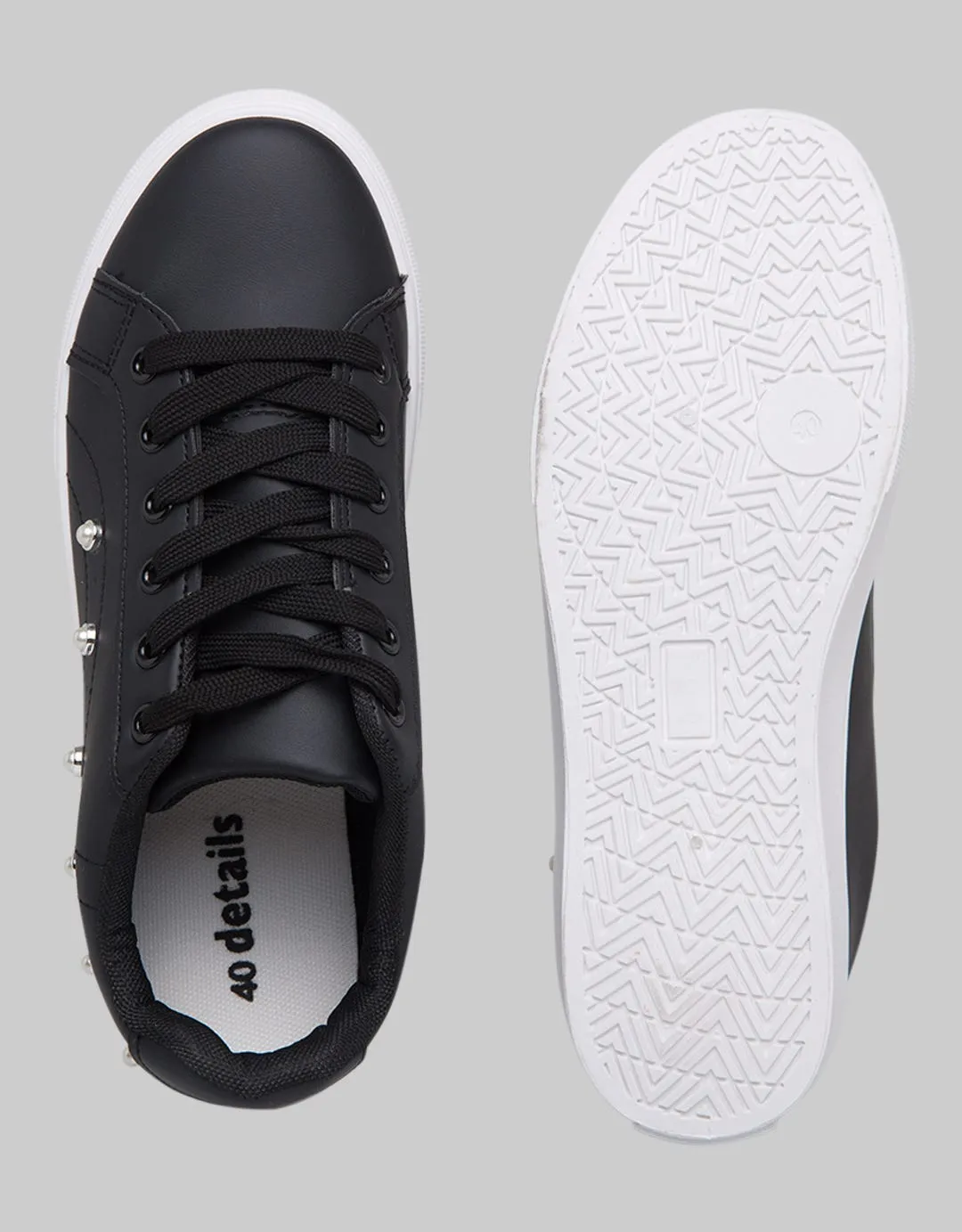 Details Sneakers Woman Studded