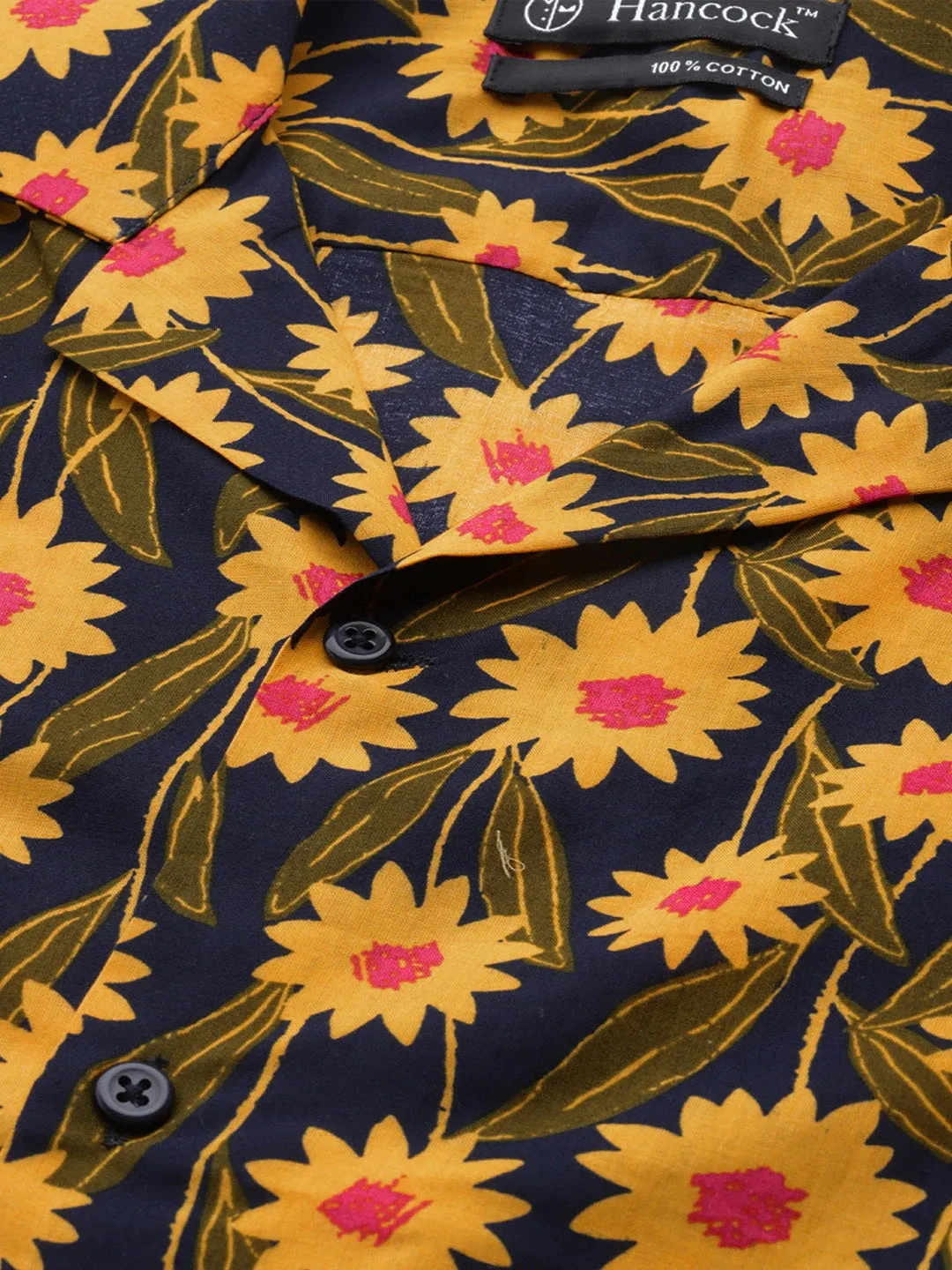 Men Navy & Yellow Printed Pure Cotton Relaxed Fit Casual Resort Shirt