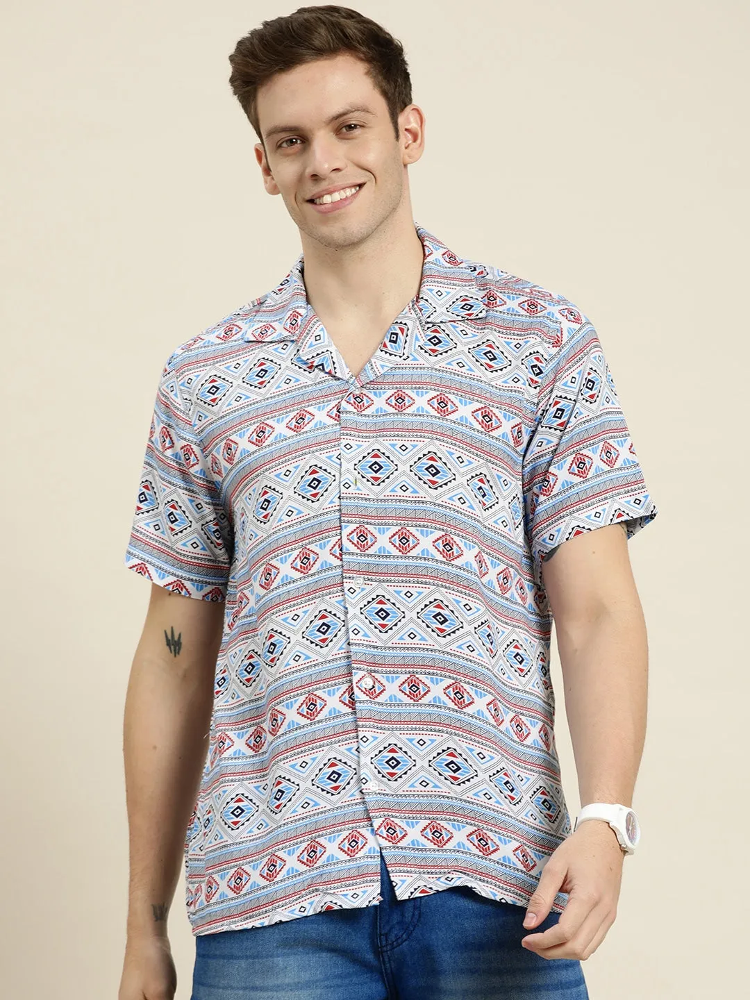 Men White-Red Prints Viscose Rayon Relaxed Fit Casual Resort Shirt