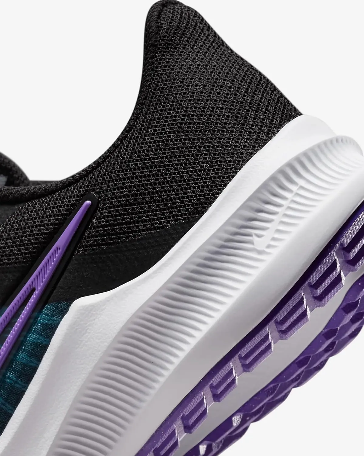 NIKE Women's Sports Flats, 10.5 US