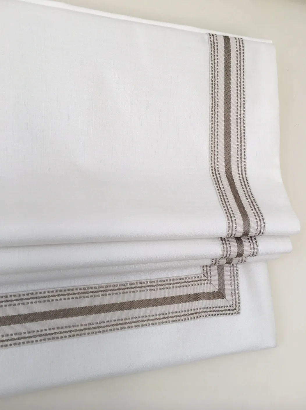 Relaxed Roman Shade, Custom roman shade, Decorative trim #922, roman shade with chain mechanism, Roman Shades for windows, window treatments